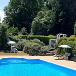 La Ferme De Jeanne Couette-café Saint-Girons (Ariege)