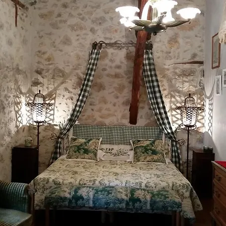 La Ferme De Jeanne Bed & Breakfast