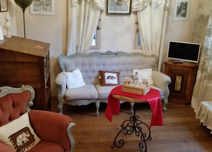 La Ferme De Jeanne ベッド・アンド・ブレックファスト サン・ジロン